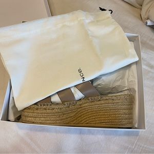 Vince Women's Sabella Almond Toe Espadrille Platform Sandals